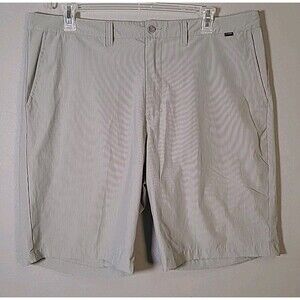 Travis Mathew Performance Golf Shorts Mens 40 Gray Flat Front Shorts